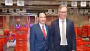 v.li.: COO Christian Köstler und Vorstandsvorsitzender Dr. Philipp Dehn erläutern bei einem Rundgang die Highlights der neuen Fertigungsstätte