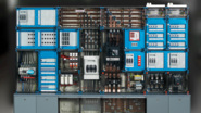 Bild 3: Die neuen NH-Sicherungslasttrennschalter der Baugröße NH000 sind auch bei anderen anschlussfertigen Anlagen planbar wie Niederspannungs-Schaltgerätekombinationen »Mi« bis 1000A oder Niederspannungsschaltanlagen »SAS« bis 5000A