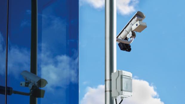 Bild 2: Energieversorgung einer Überwachungskamera im öffentlichen Raum 