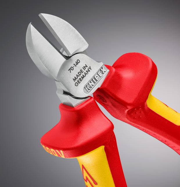 Die um 20 % erhöhte Schnittkraft des Knipex Seitenschneiders 140 mm wird durch eine neue und stabilere Gelenkgestaltung erreicht; Quelle: Knipex 
